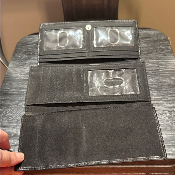 Pelle Studio Black Leather Clutch - Picture 7 of 9